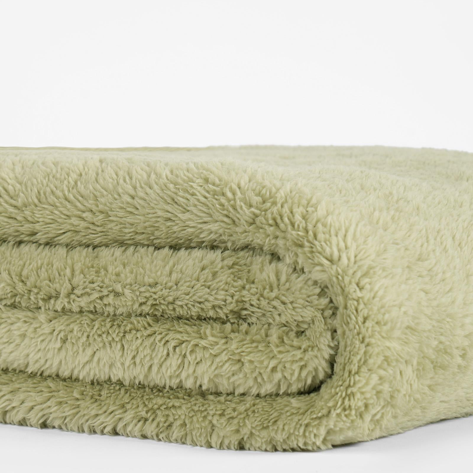 Brentfords Teddy Fleece Bear Blanket Large Throw over Bed Plush Soft Bedspread
