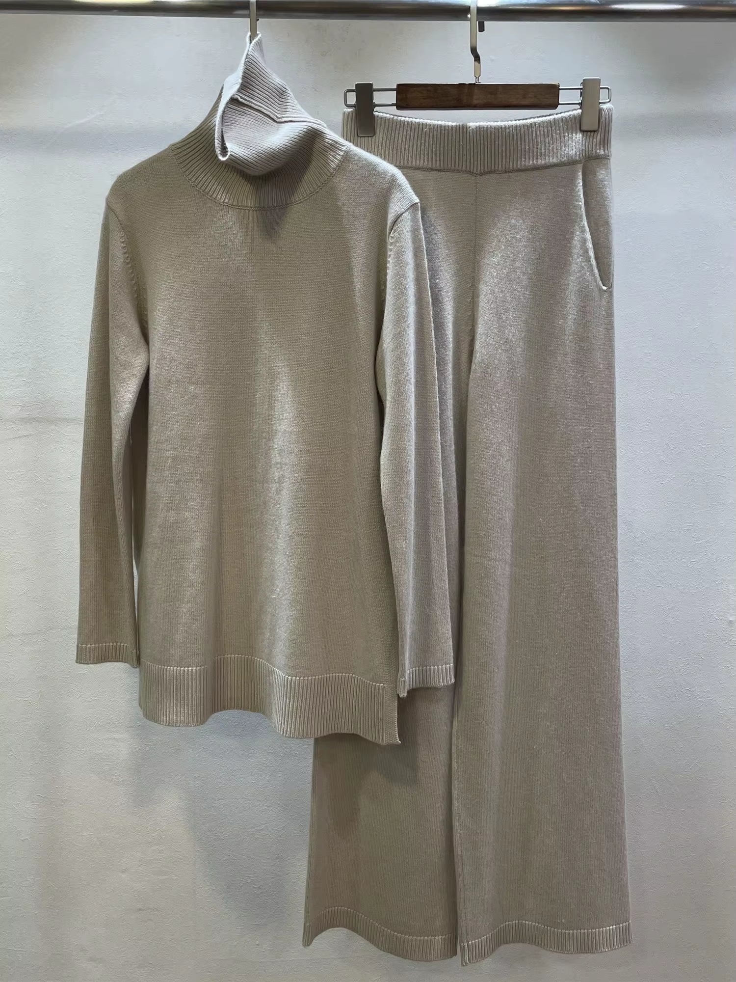 Luxury Two Pieces 45% Cashmere + 30% Wool Suits Female Turtleneck Warm Mink Cashmere Knit Tops + Wide Leg Wool Pant Sets F688