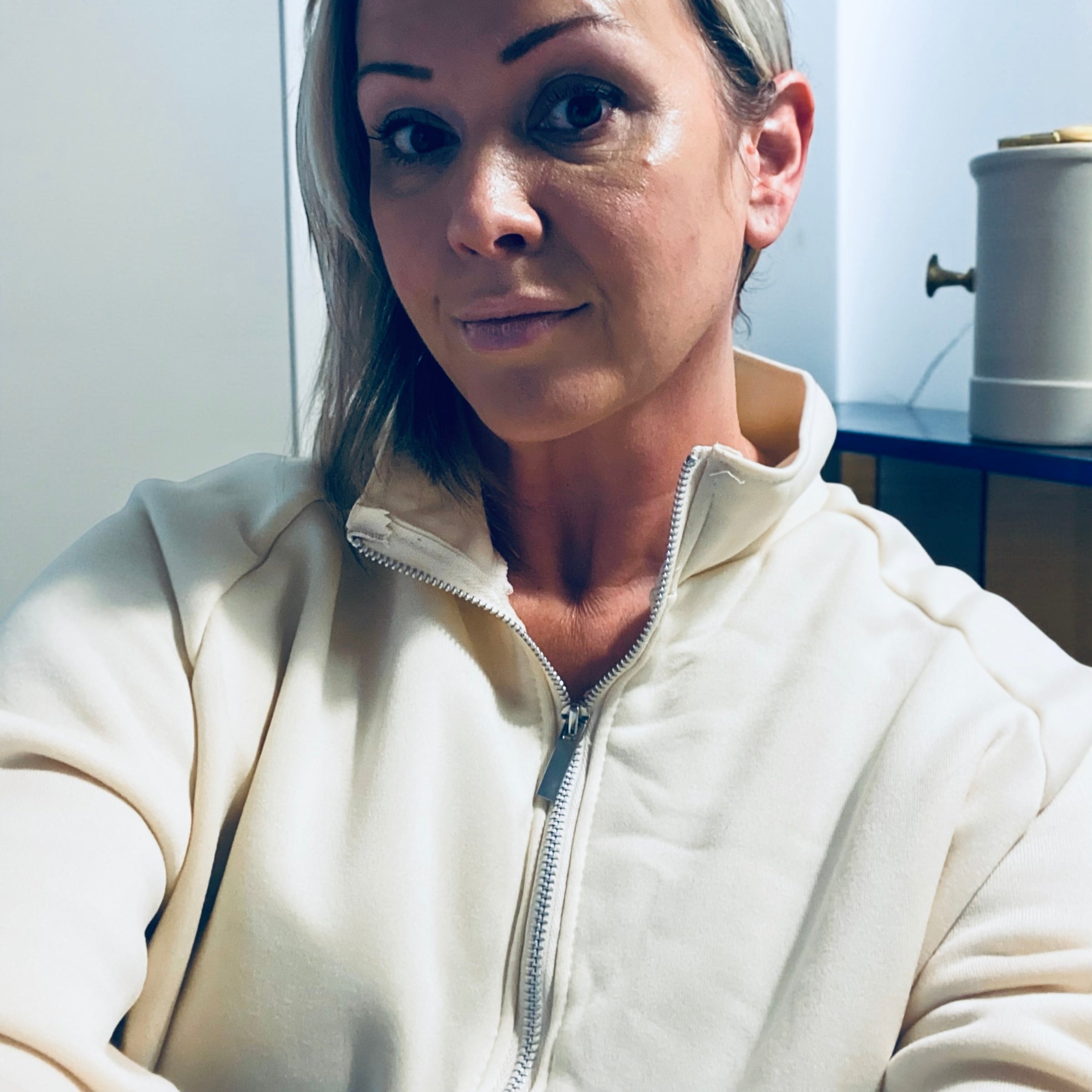 Trendy women's oversized half zip sweatshirt