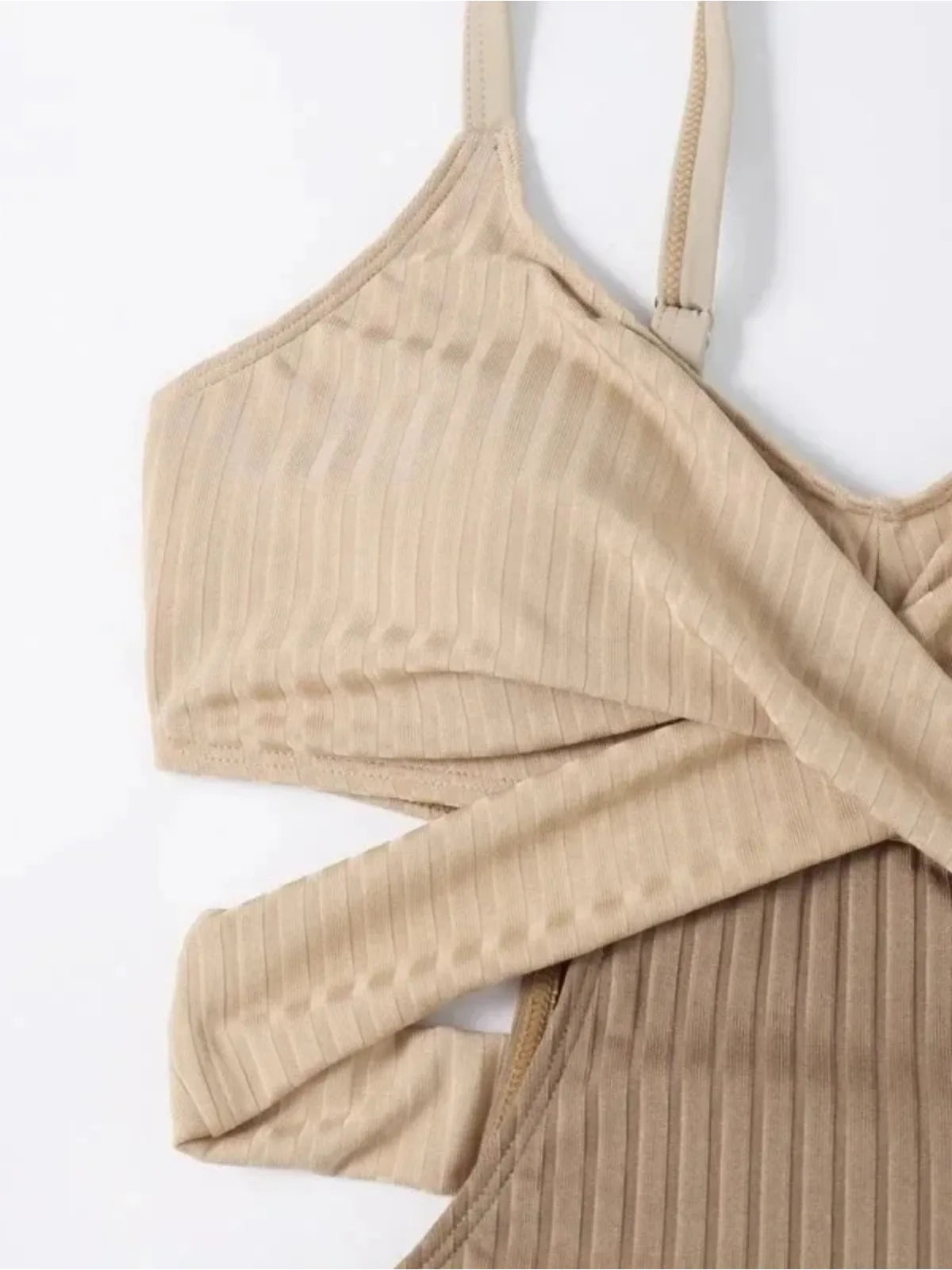 One Piece Women's Cut-Out Glamorous Beach Swimsuit in Cream & Khaki