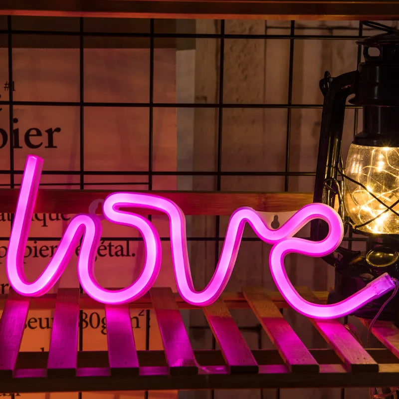 LOVE Neon Light