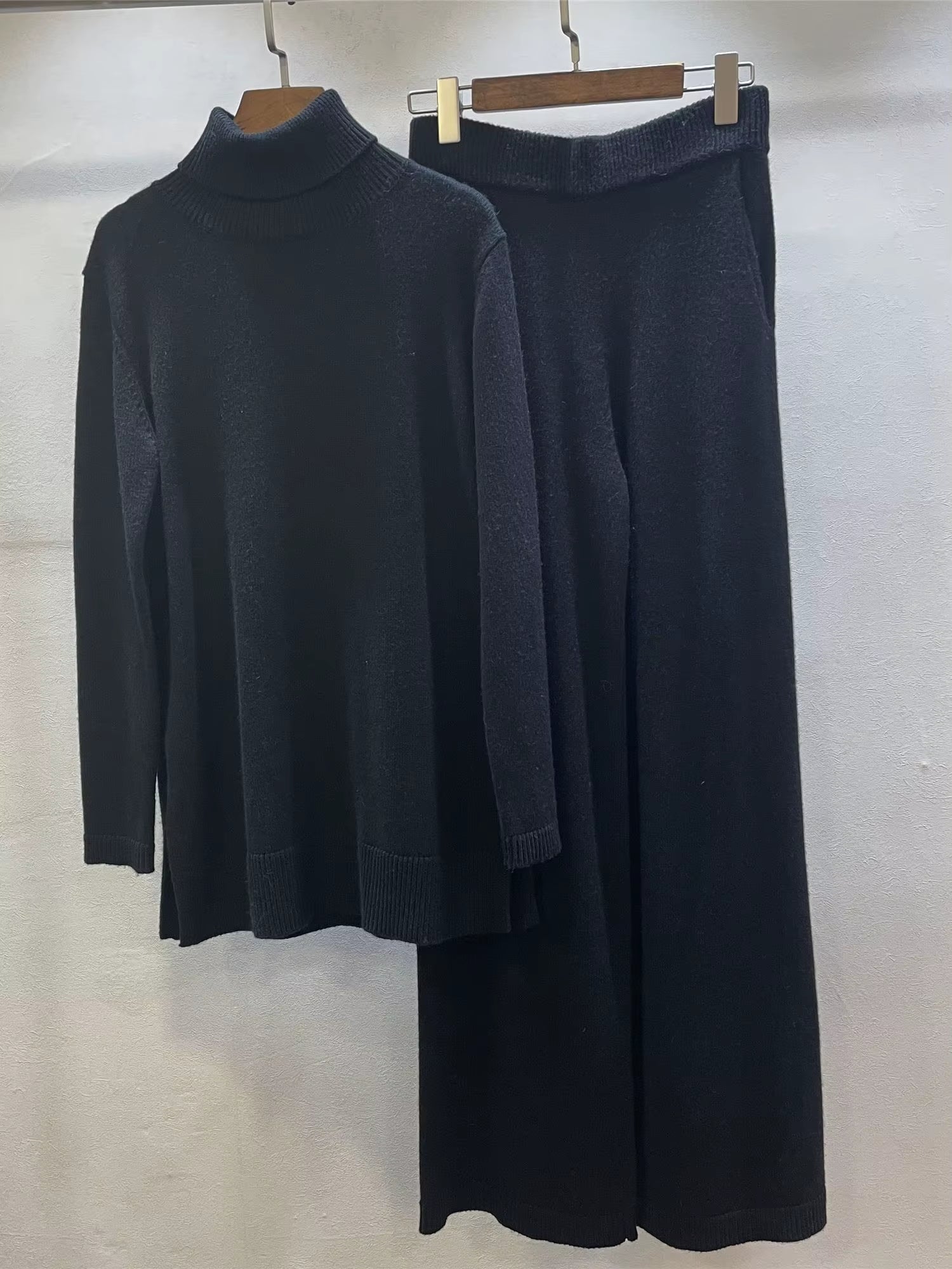 Luxury Two Pieces 45% Cashmere + 30% Wool Suits Female Turtleneck Warm Mink Cashmere Knit Tops + Wide Leg Wool Pant Sets F688