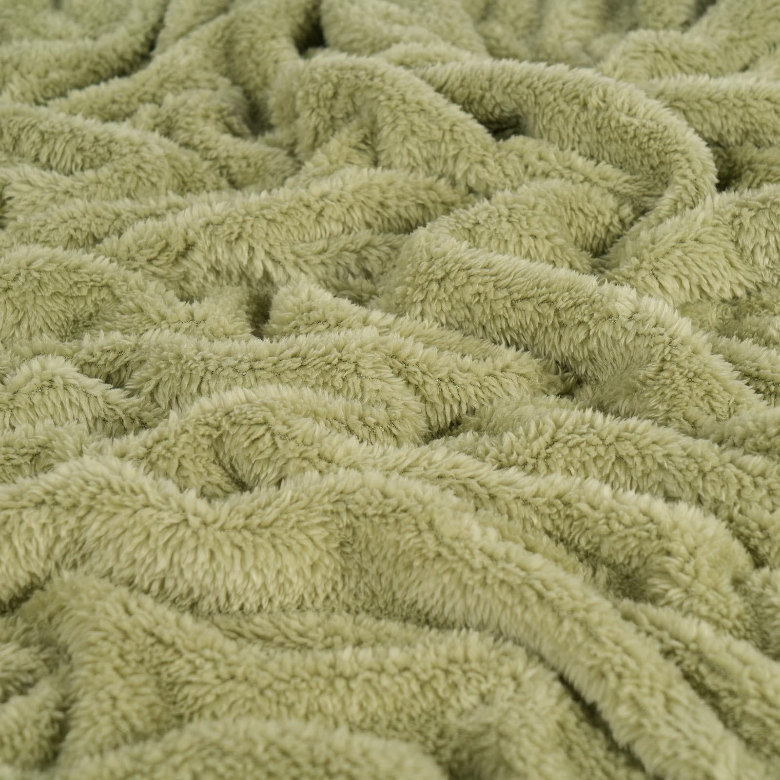 Brentfords Teddy Fleece Bear Blanket Large Throw over Bed Plush Soft Bedspread